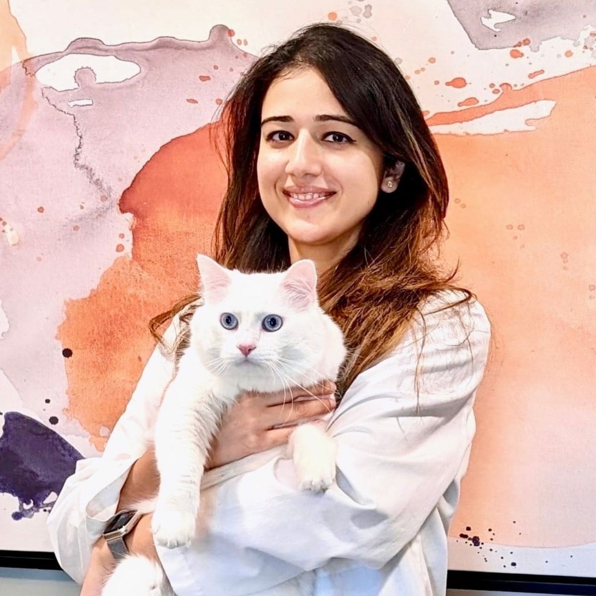 Profile picture of Amanat Suag, DVM, Veterinarian