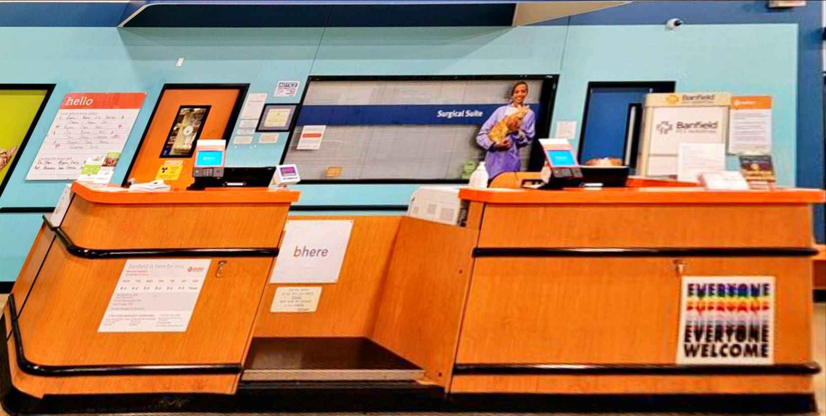 The front desk of the Banfield Monroe location
